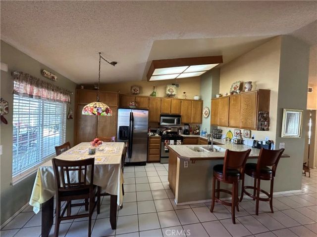 12734 Laurel Oak, Victorville, CA 92392