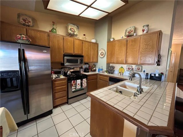 12734 Laurel Oak, Victorville, CA 92392