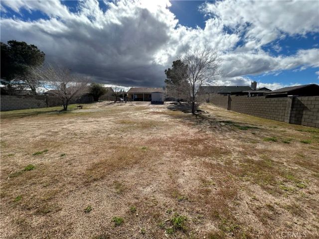 12734 Laurel Oak, Victorville, CA 92392