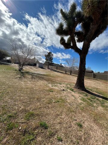 12734 Laurel Oak, Victorville, CA 92392