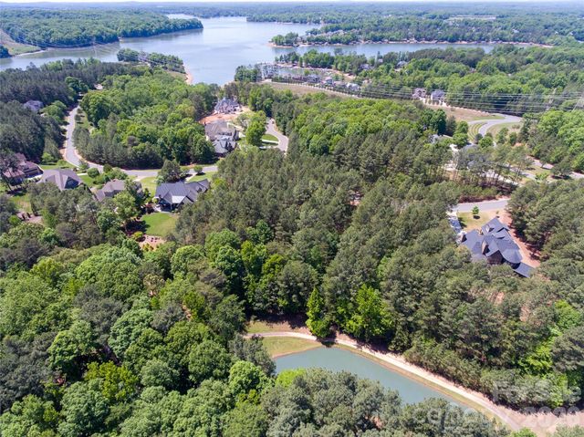 5017 Hermitage Court 202, Belmont, NC 28012
