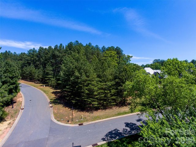 5017 Hermitage Court 202, Belmont, NC 28012