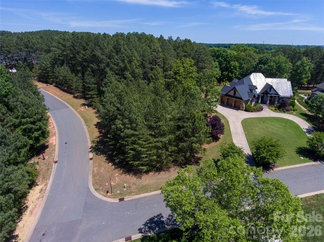 5017 Hermitage Court 202, Belmont, NC 28012