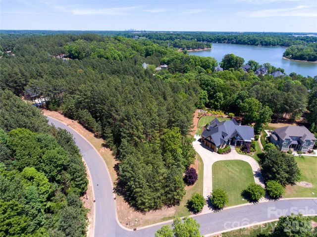 5017 Hermitage Court 202, Belmont, NC 28012