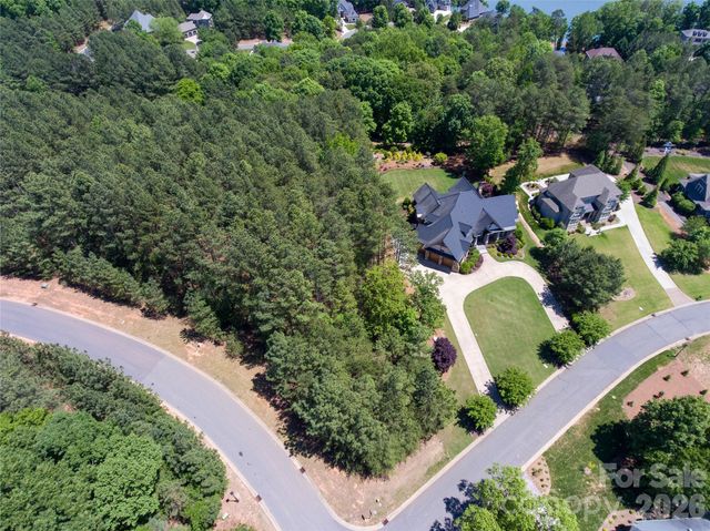 5017 Hermitage Court 202, Belmont, NC 28012
