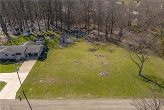 819 Swift Drive, Vienna, OH 44473