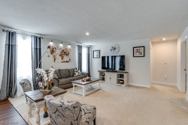 1595 Leslie Drive, Streetsboro, OH 44241