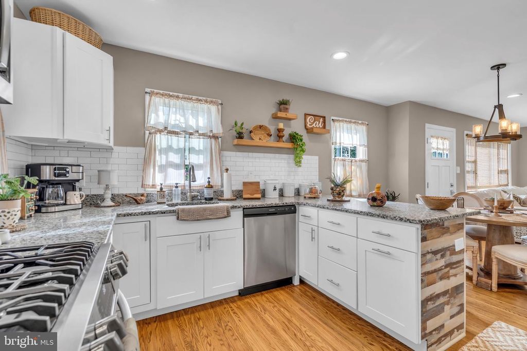 Image 16 of property listing at 71 RIDGLEY ST, Mount Holly, NJ 08060
