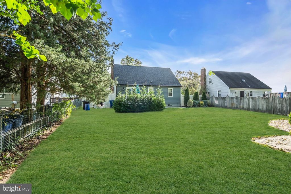 Image 40 of property listing at 71 RIDGLEY ST, Mount Holly, NJ 08060