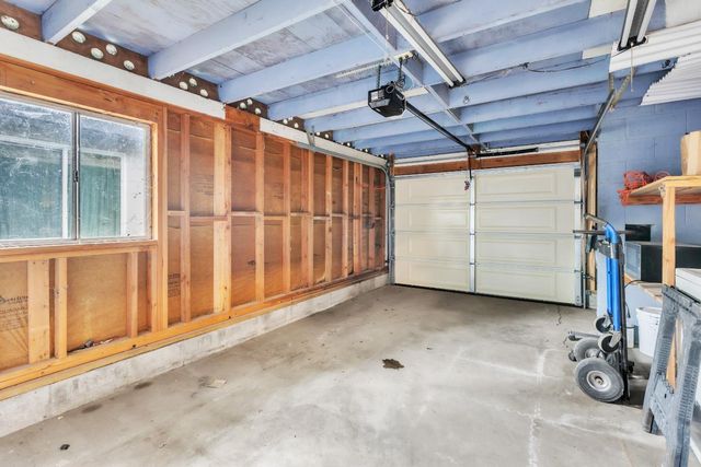 5530 Alcott Dr, Sacramento, CA 95820