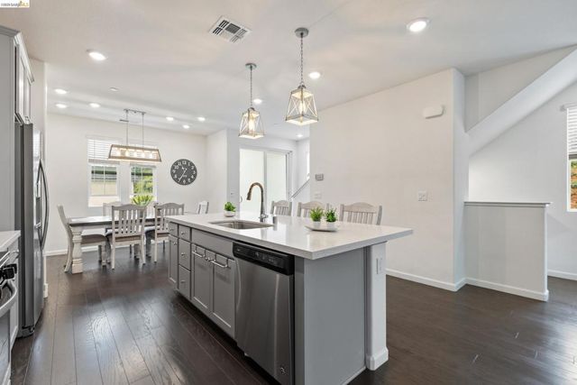 16306 RIDGEHAVEN DR UNIT 104, Castro Valley, CA 94578