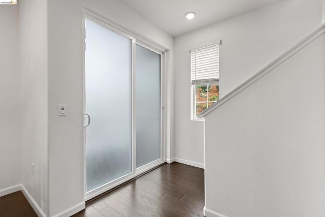 16306 RIDGEHAVEN DR UNIT 104, Castro Valley, CA 94578