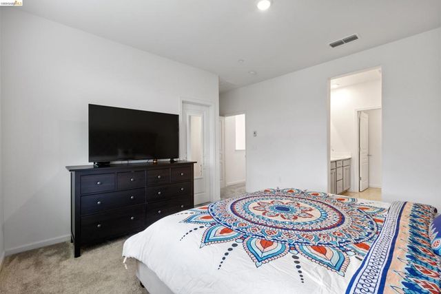 16306 RIDGEHAVEN DR UNIT 104, Castro Valley, CA 94578