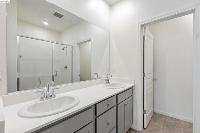 16306 RIDGEHAVEN DR UNIT 104, Castro Valley, CA 94578