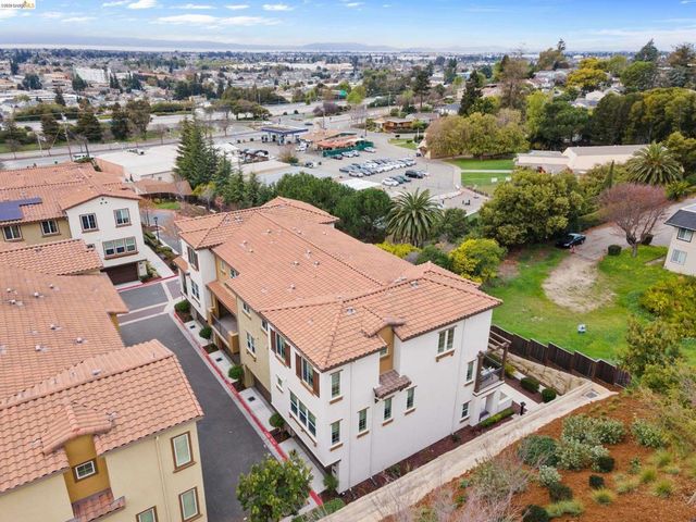 16306 RIDGEHAVEN DR UNIT 104, Castro Valley, CA 94578