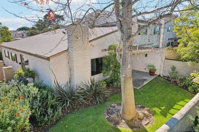 8988 Caminito Verano, La Jolla, CA 92037