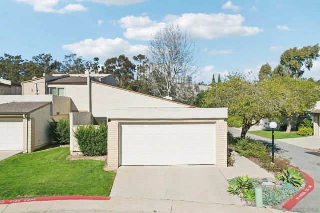 8988 Caminito Verano, La Jolla, CA 92037