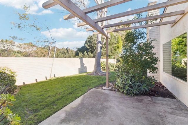 8988 Caminito Verano, La Jolla, CA 92037