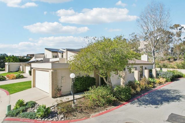8988 Caminito Verano, La Jolla, CA 92037