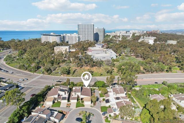 8988 Caminito Verano, La Jolla, CA 92037