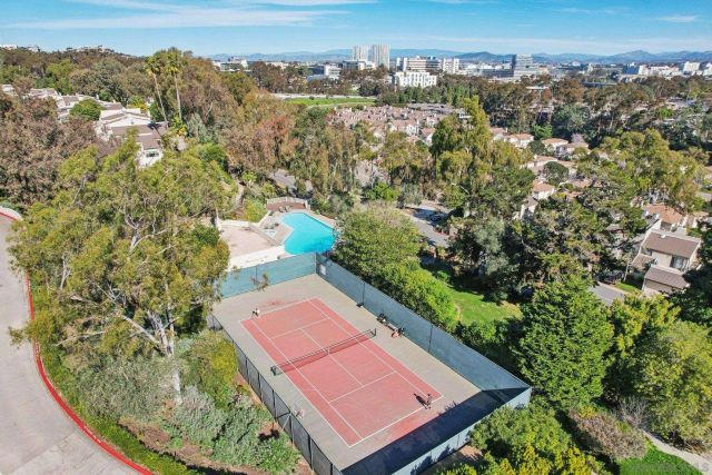 8988 Caminito Verano, La Jolla, CA 92037