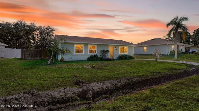 1051 Colonial Avenue SE, Palm Bay, FL 32909