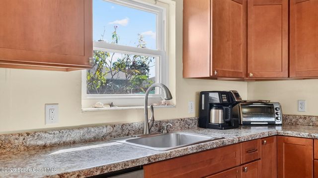 1051 Colonial Avenue SE, Palm Bay, FL 32909