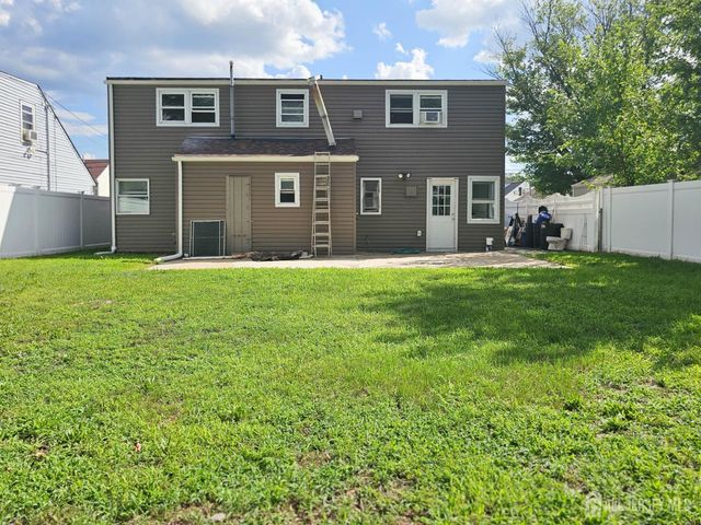 82 Markowitz Street, Carteret, NJ 07008