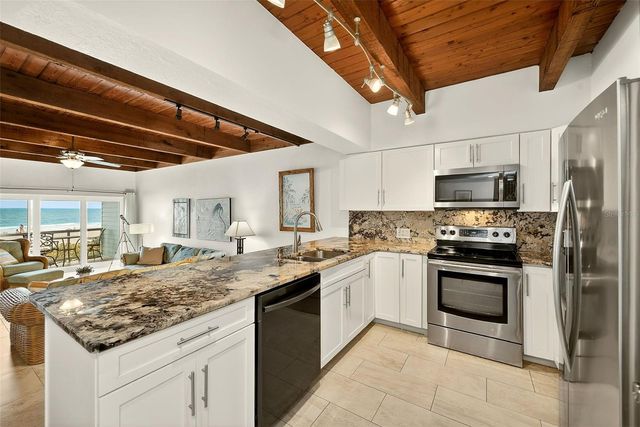 19530 GULF BOULEVARD 2B, Indian Shores, FL 33785