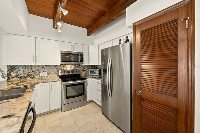 19530 GULF BOULEVARD 2B, Indian Shores, FL 33785