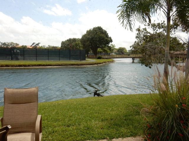 311 Club Drive, Palm Beach Gardens, FL 33418