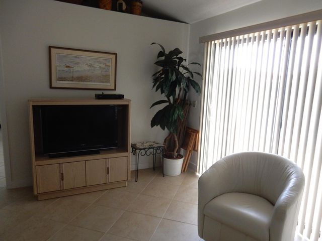 311 Club Drive, Palm Beach Gardens, FL 33418