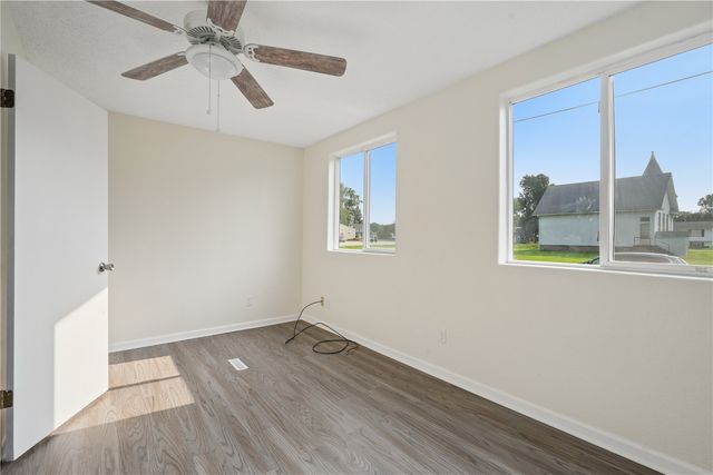 395 S Troy Road, Robins, IA 52328