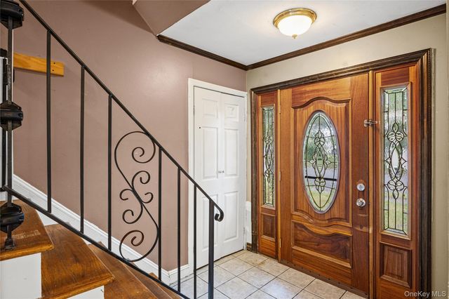 2 Bartel Drive, Greenlawn, NY 11740