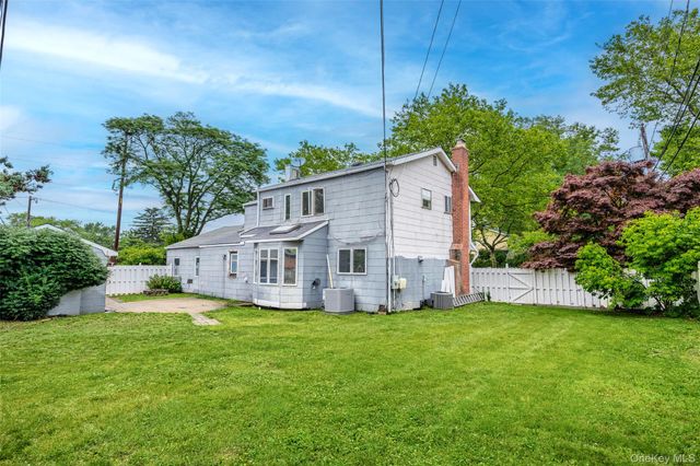 2 Bartel Drive, Greenlawn, NY 11740