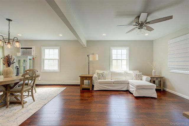 12 Crescent Lane, Levittown, NY 11756
