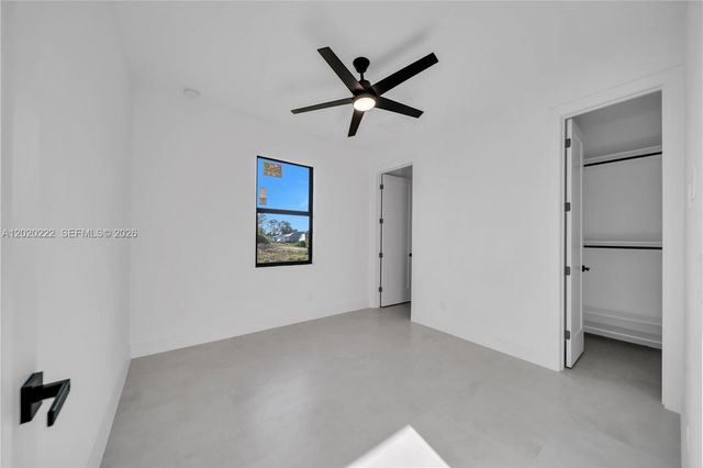2813 40th Street W, Lehigh Acres, FL 33971