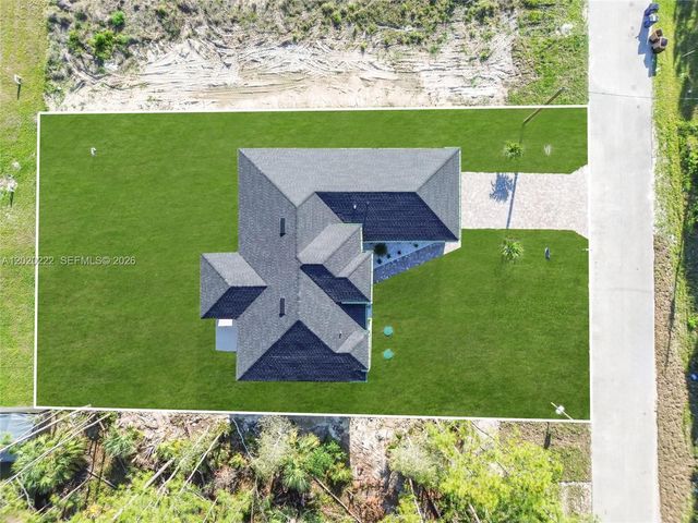 2813 40th Street W, Lehigh Acres, FL 33971