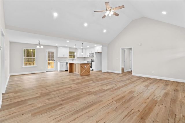 288 Flag Way, Chatsworth, GA 30705