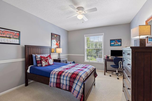 491 Harbor Court, Shoreview, MN 55126
