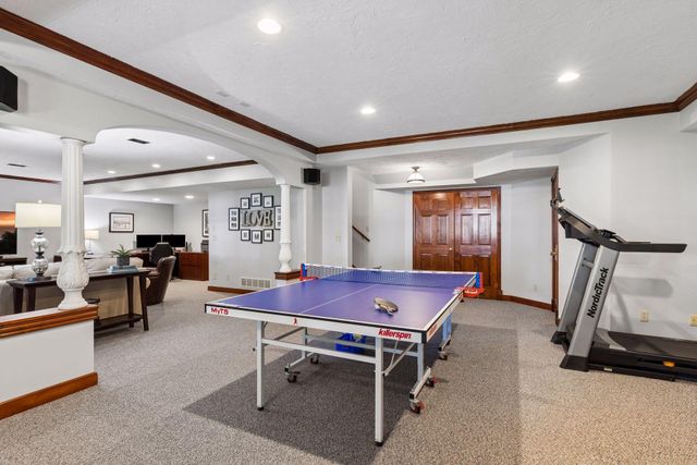 491 Harbor Court, Shoreview, MN 55126