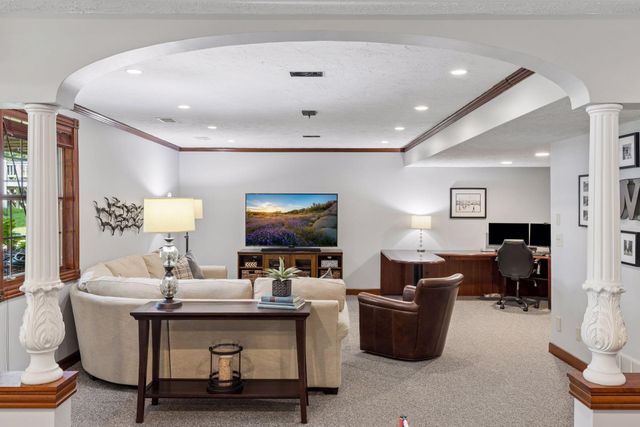 491 Harbor Court, Shoreview, MN 55126