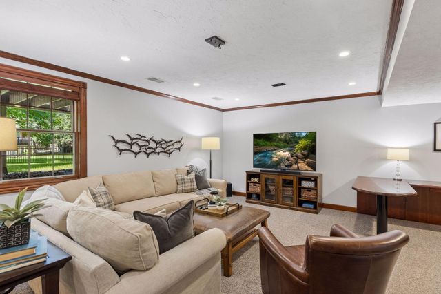 491 Harbor Court, Shoreview, MN 55126