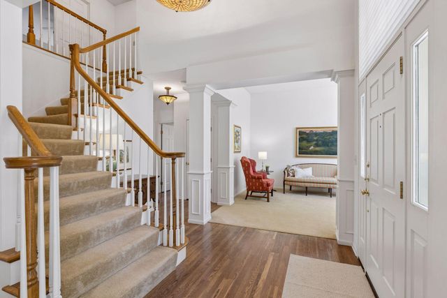 491 Harbor Court, Shoreview, MN 55126