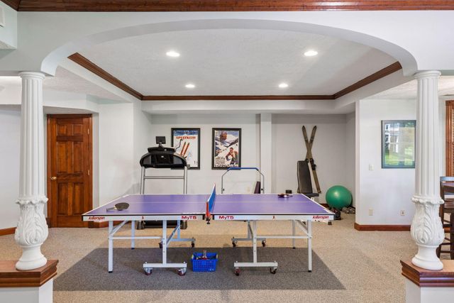 491 Harbor Court, Shoreview, MN 55126