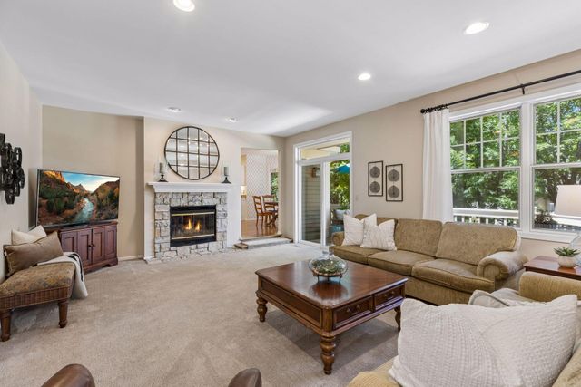 491 Harbor Court, Shoreview, MN 55126