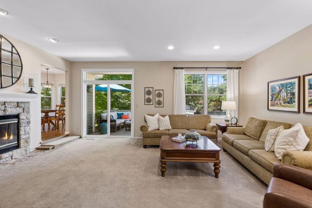 491 Harbor Court, Shoreview, MN 55126