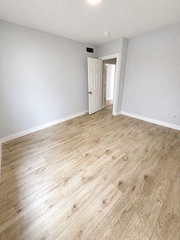 9 Winthrop, Worcester, MA 01604