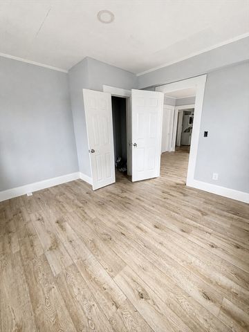 9 Winthrop, Worcester, MA 01604