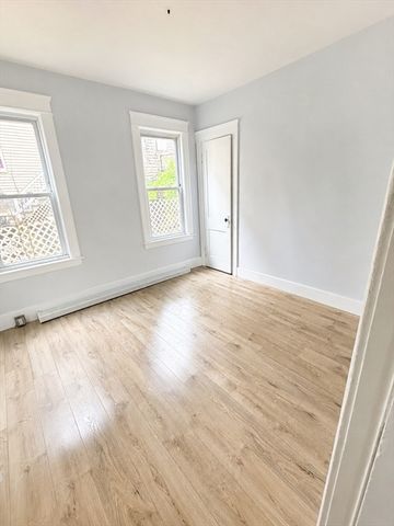 9 Winthrop, Worcester, MA 01604